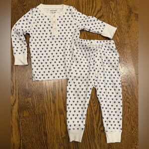 NWOT Size 12-18 Months Roller Rabbit White and Blue Heart Pajama Set. No tags.